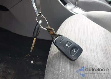 2016 Hyundai Accent Se из США, поврежденный, VIN KMHCT4AE7GU072365